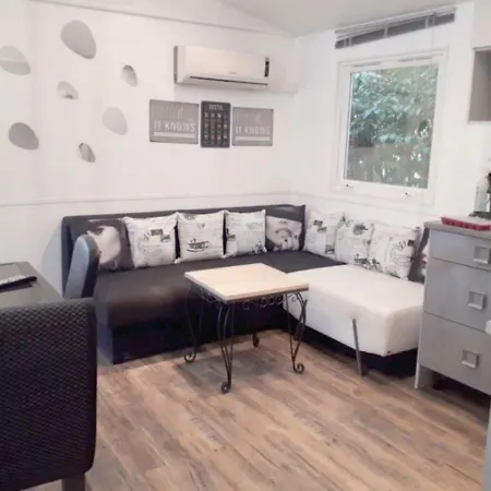 Mobile Home Service Hotelier Frejus Exterior photo